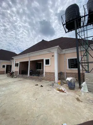 2bdrm Bungalow in Owode, Akure for sale