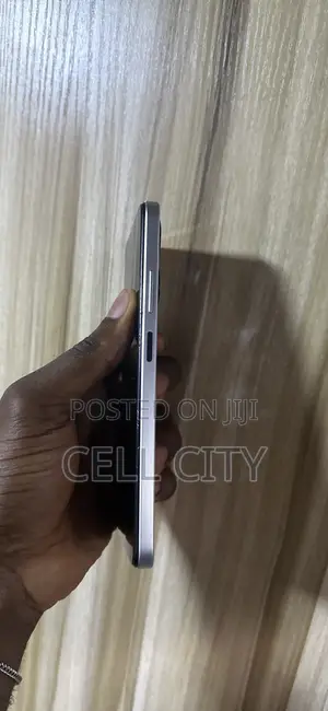 Infinix Hot 30 Play 128 GB White