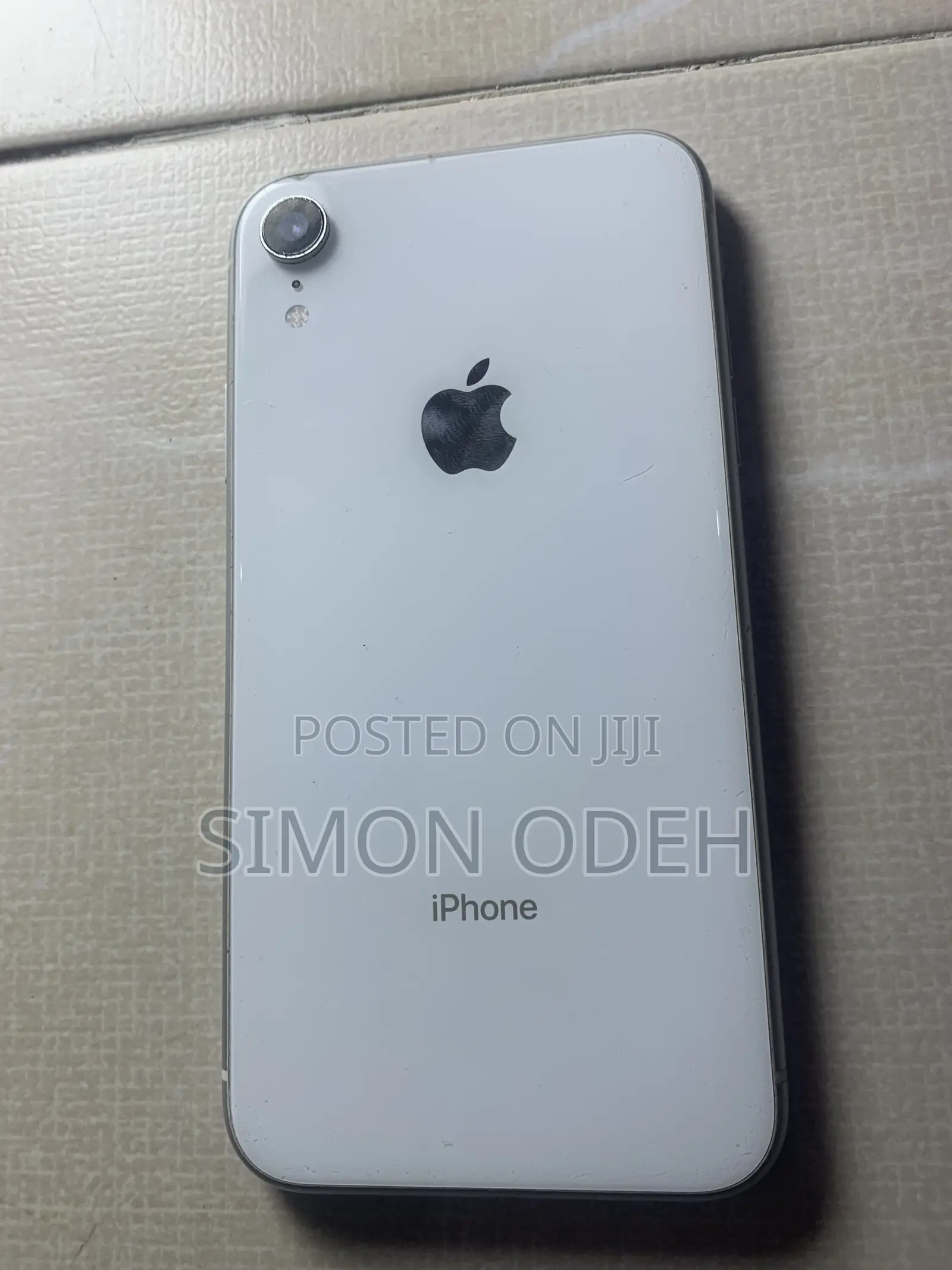 Apple iPhone XR 64 GB White