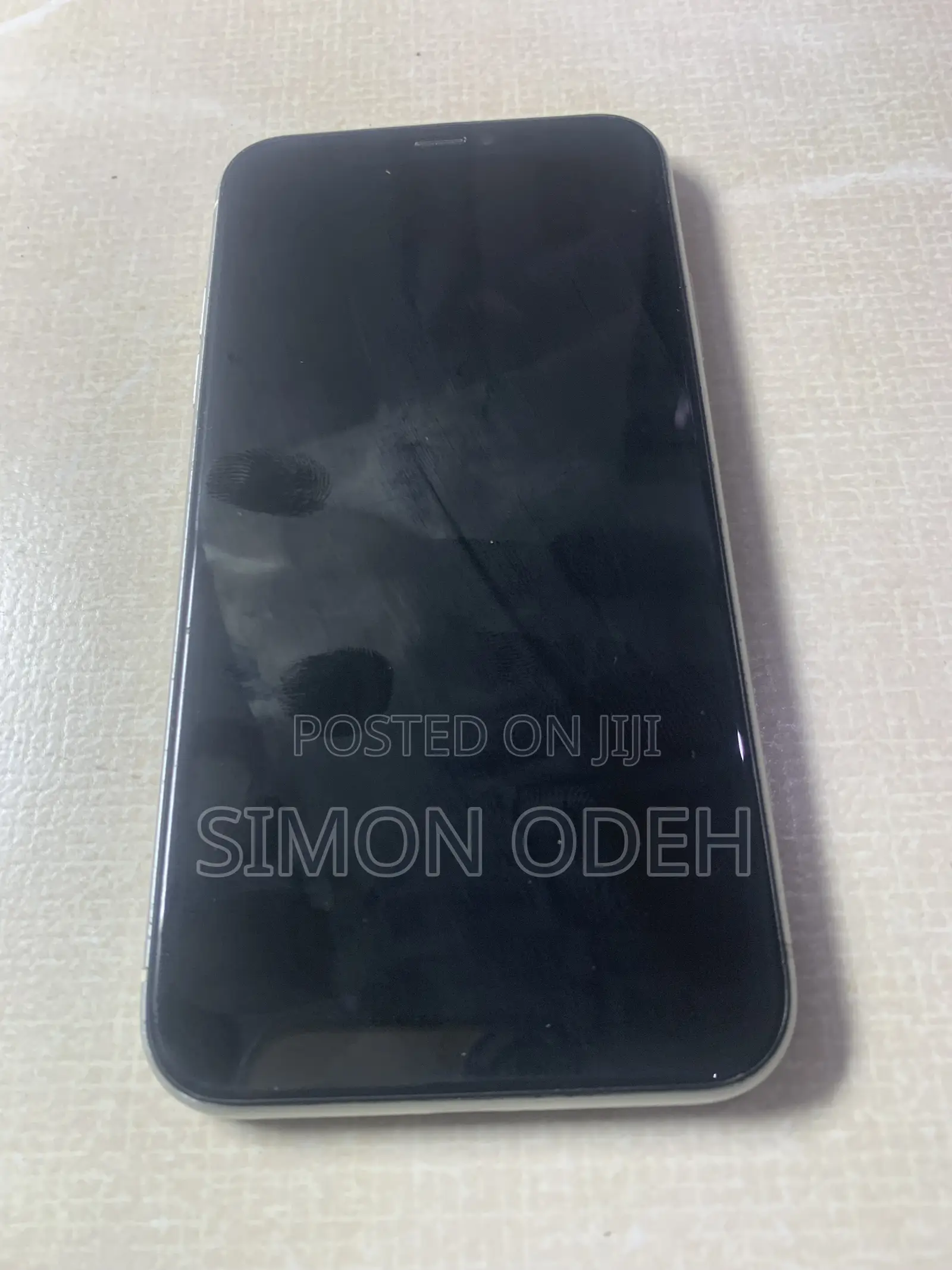 Apple iPhone XR 64 GB White