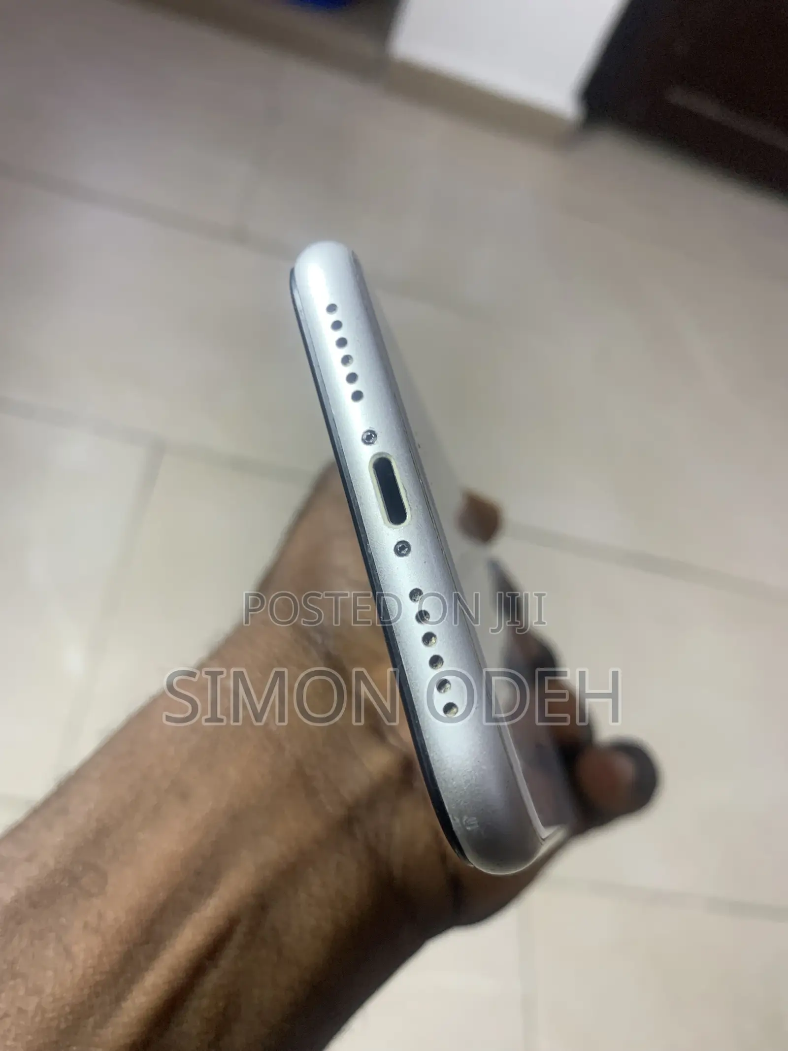 Apple iPhone XR 64 GB White