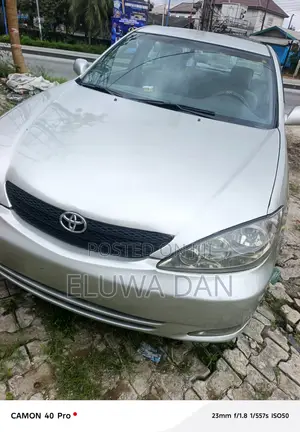 Toyota Camry 2004 Silver
