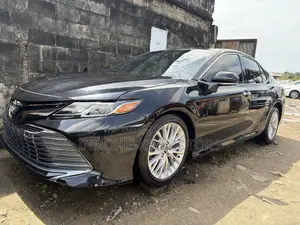 Toyota Camry XLE (2.5L 4cyl 8A) 2019 Black