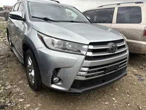 Toyota Highlander 2018 Silver