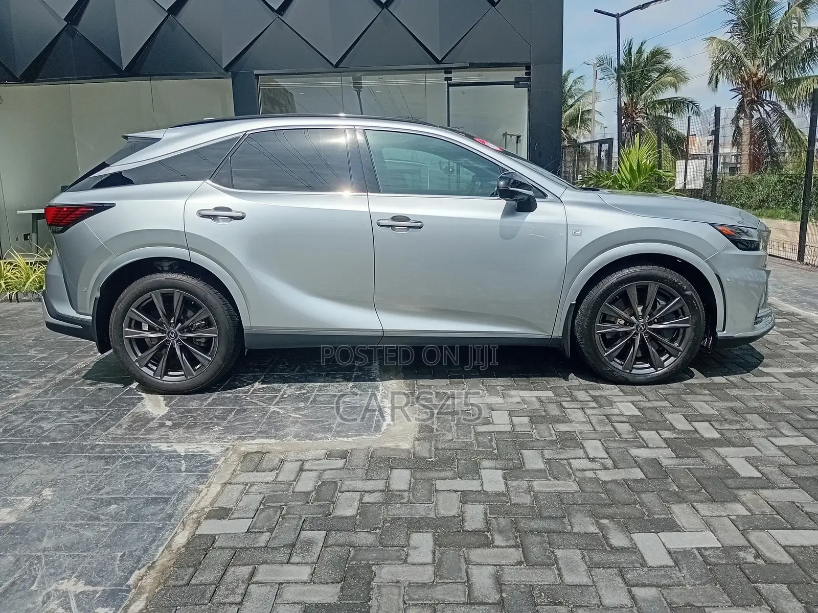 Lexus RX 2023 Silver