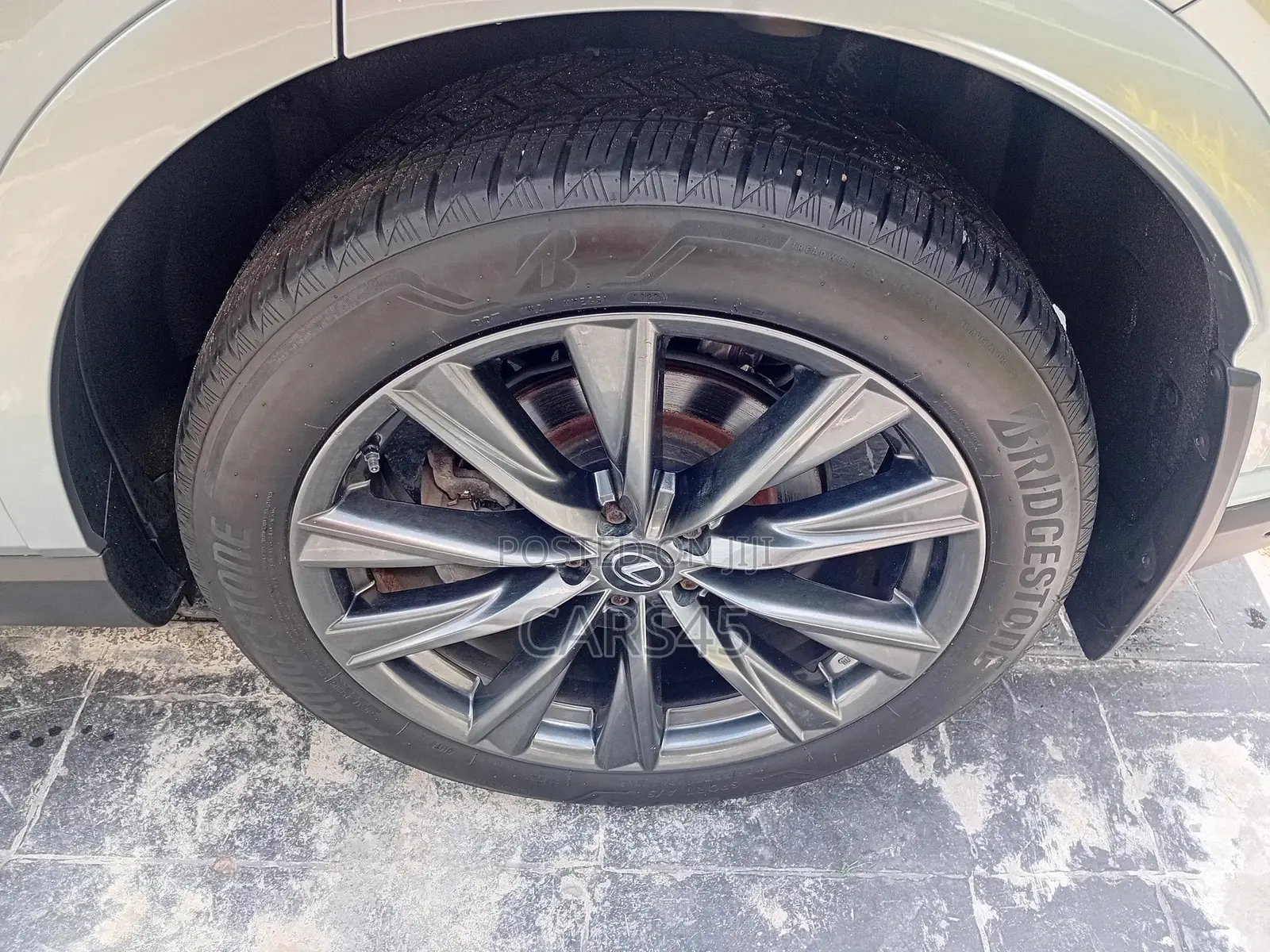 Lexus RX 2023 Silver