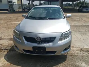Toyota Corolla 2009 Silver