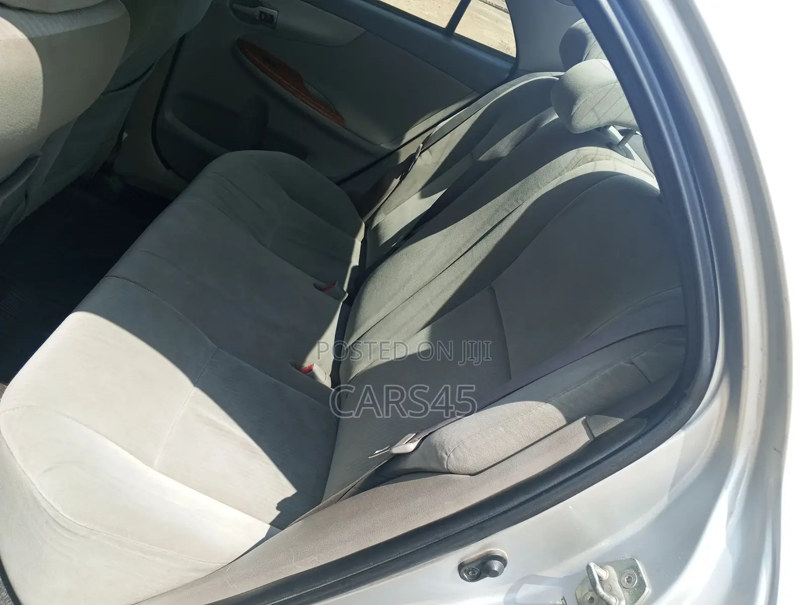 Toyota Corolla 2009 Silver