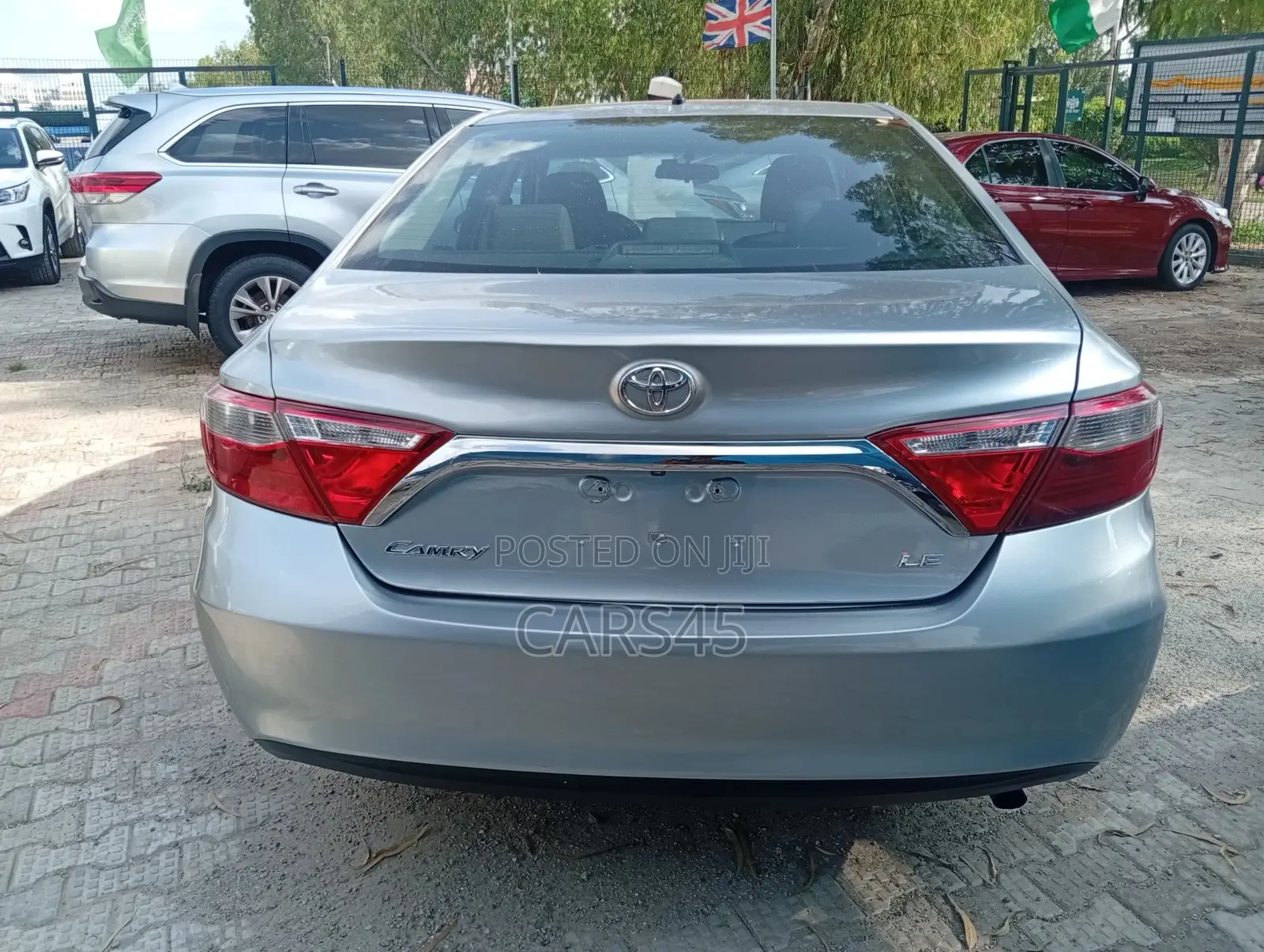 Toyota Camry 2015 Silver