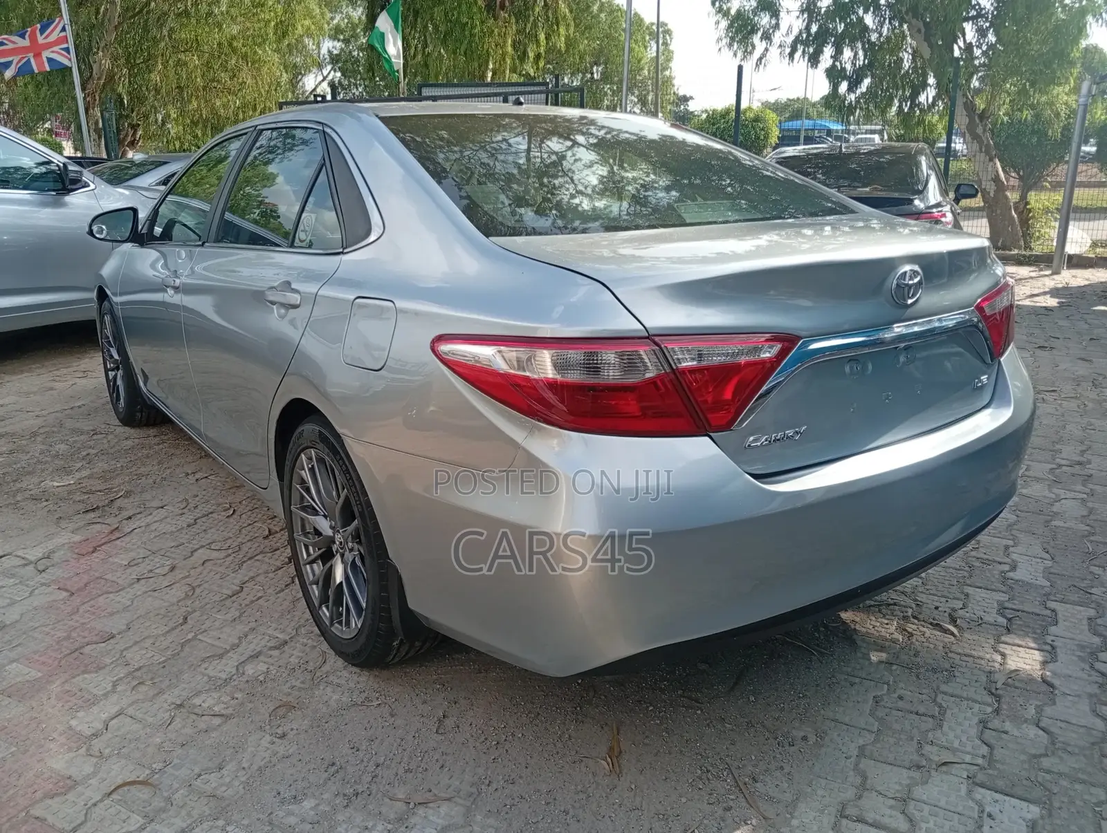 Toyota Camry 2015 Silver