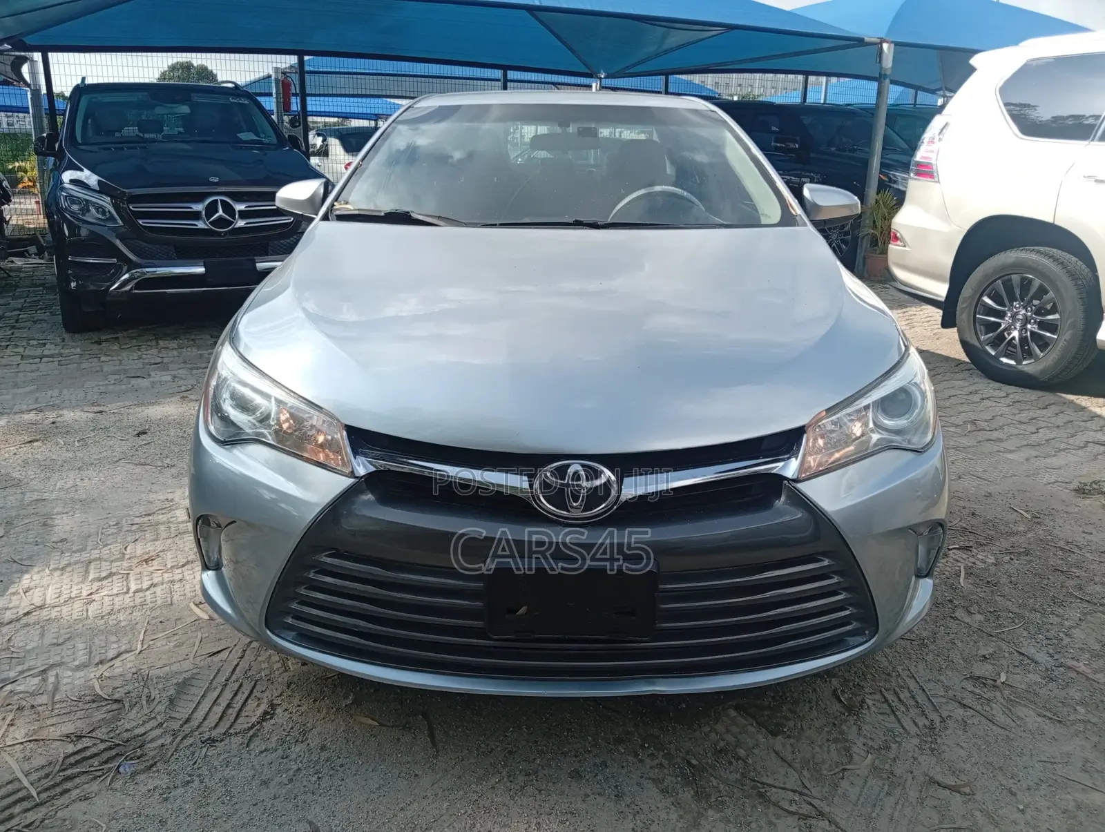Toyota Camry 2015 Silver