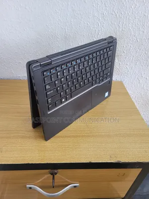 Laptop Dell Latitude 7390 2-in-1 16GB Intel Core i7 SSD 256GB