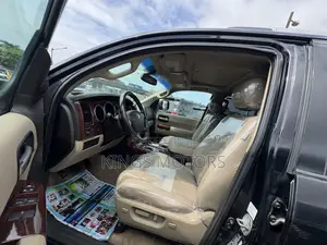 Toyota Sequoia 2015 Black