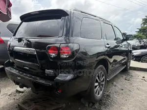 Toyota Sequoia 2015 Black