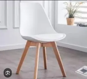 Simple Rubber Chair With Leather Seat