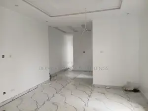 3bdrm Duplex in Beachwood Estate for rent