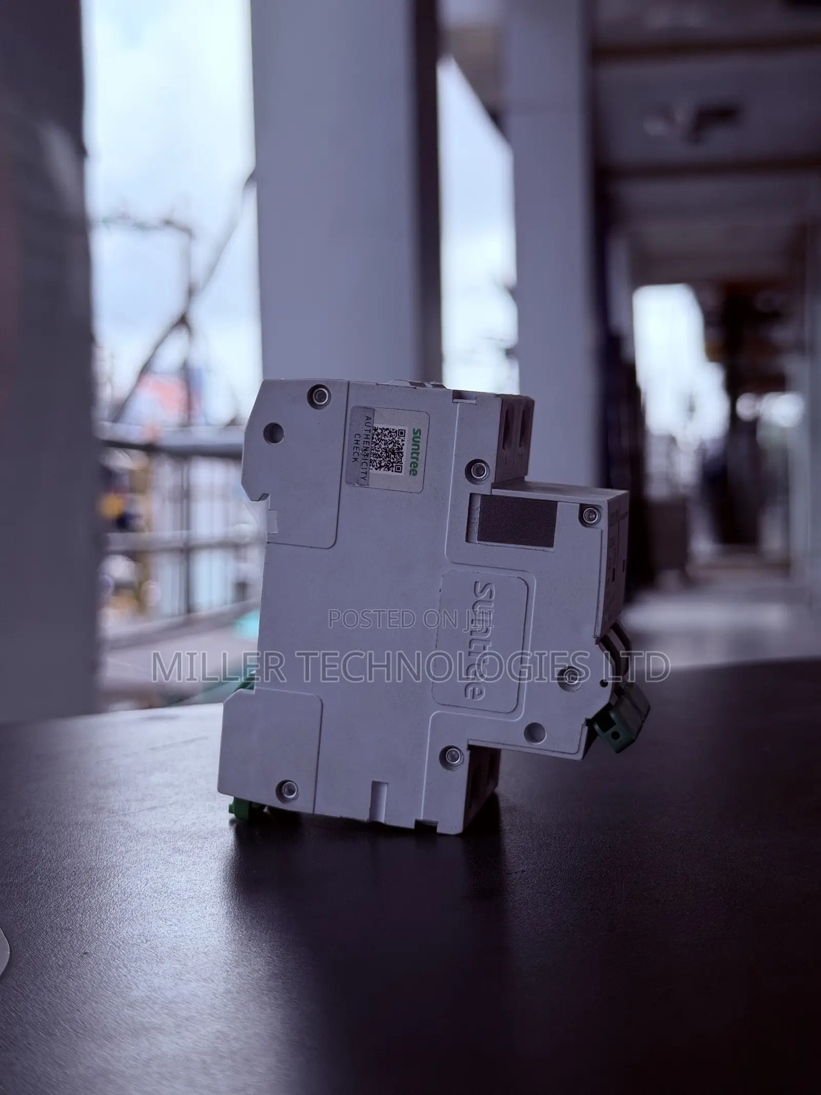 Suntree 32 Amp AC Double Pole Breaker | SCB8-63