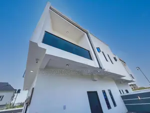 4bdrm Townhouse/Terrace in Simify Estate Ikota for sale