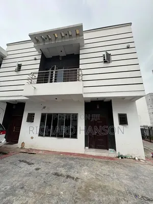 3bdrm Duplex in Secured, Thomas Estate for rent