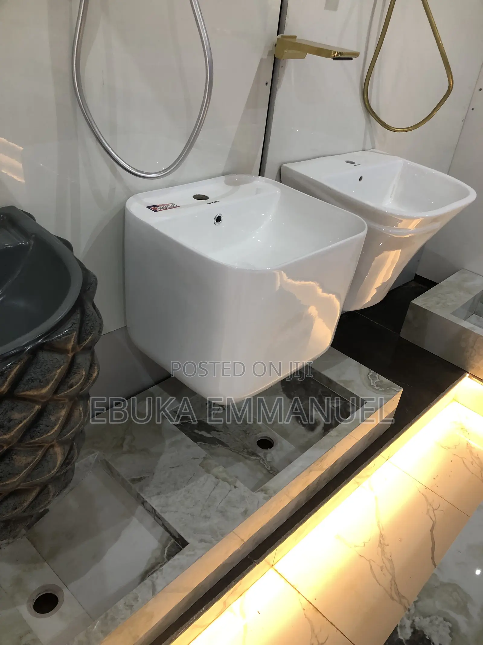 Round Hanging Washing Basin