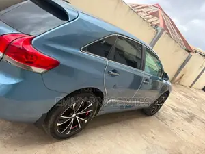 Toyota Venza 2012 Blue