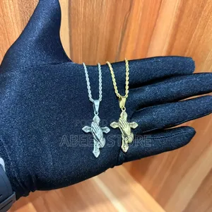 Stylish Chains With Pendant