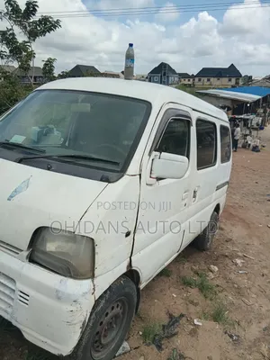 Suzuki Every 2010 White