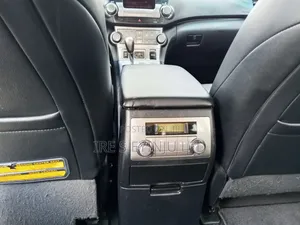 Toyota Highlander 2012 Silver