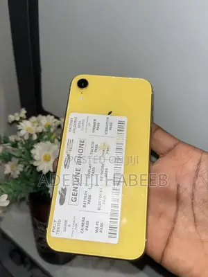 Apple iPhone XR 64 GB Yellow