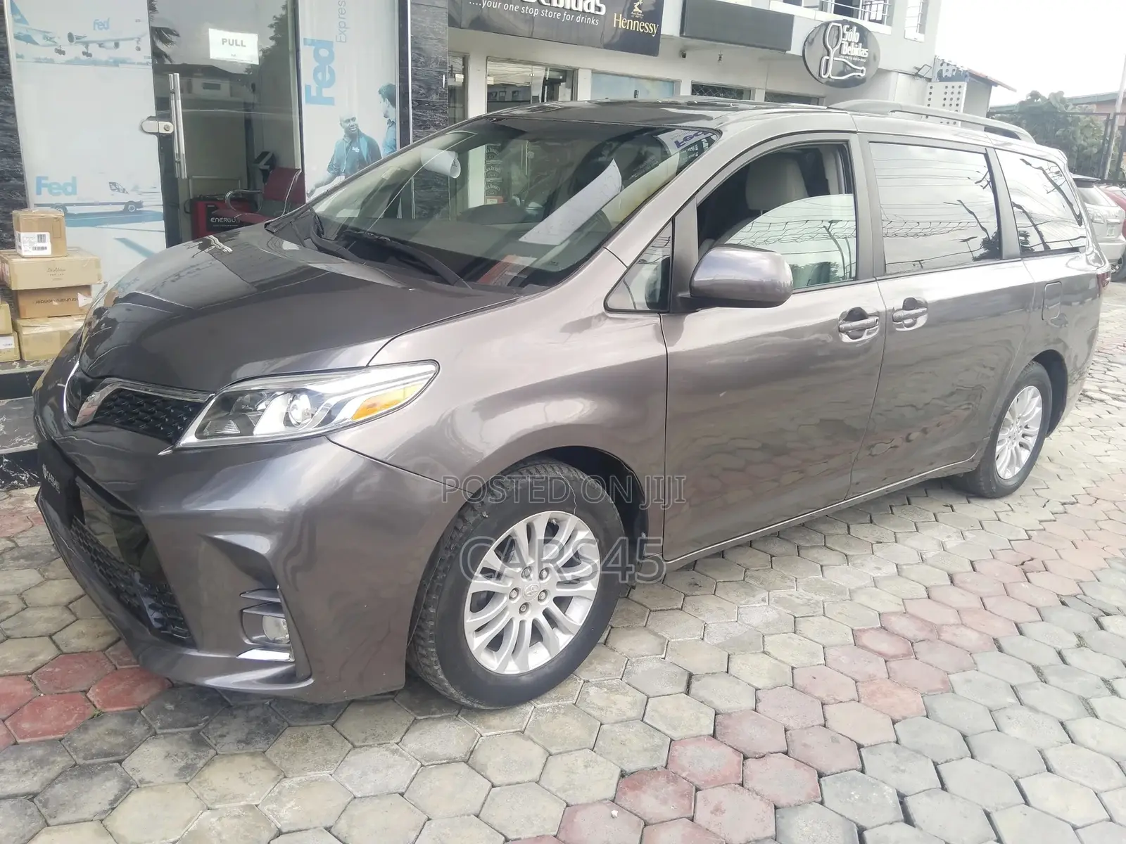 Toyota Sienna 2012 Gray