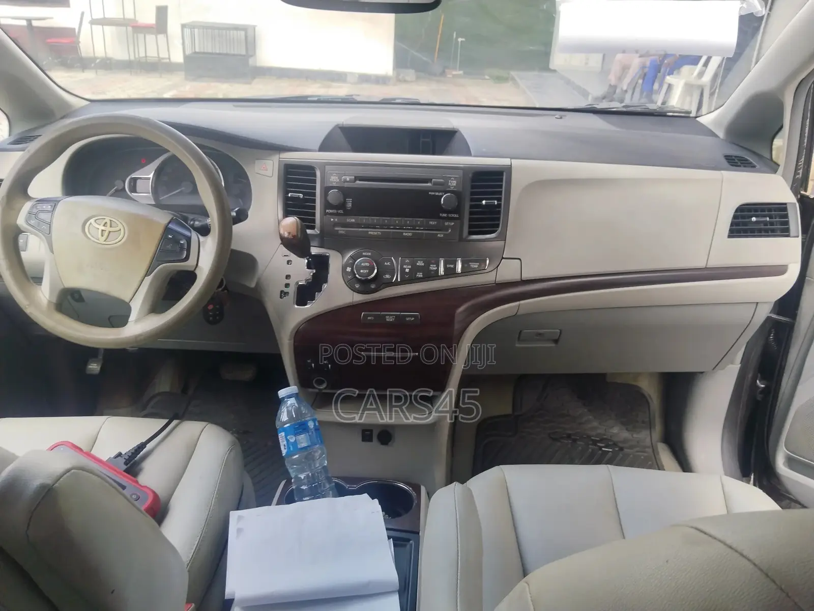 Toyota Sienna 2012 Gray