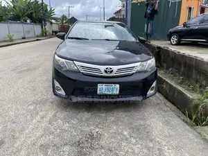 Toyota Camry XLE 4dr Sedan (2.5L 4cyl 6A) 2013 Black