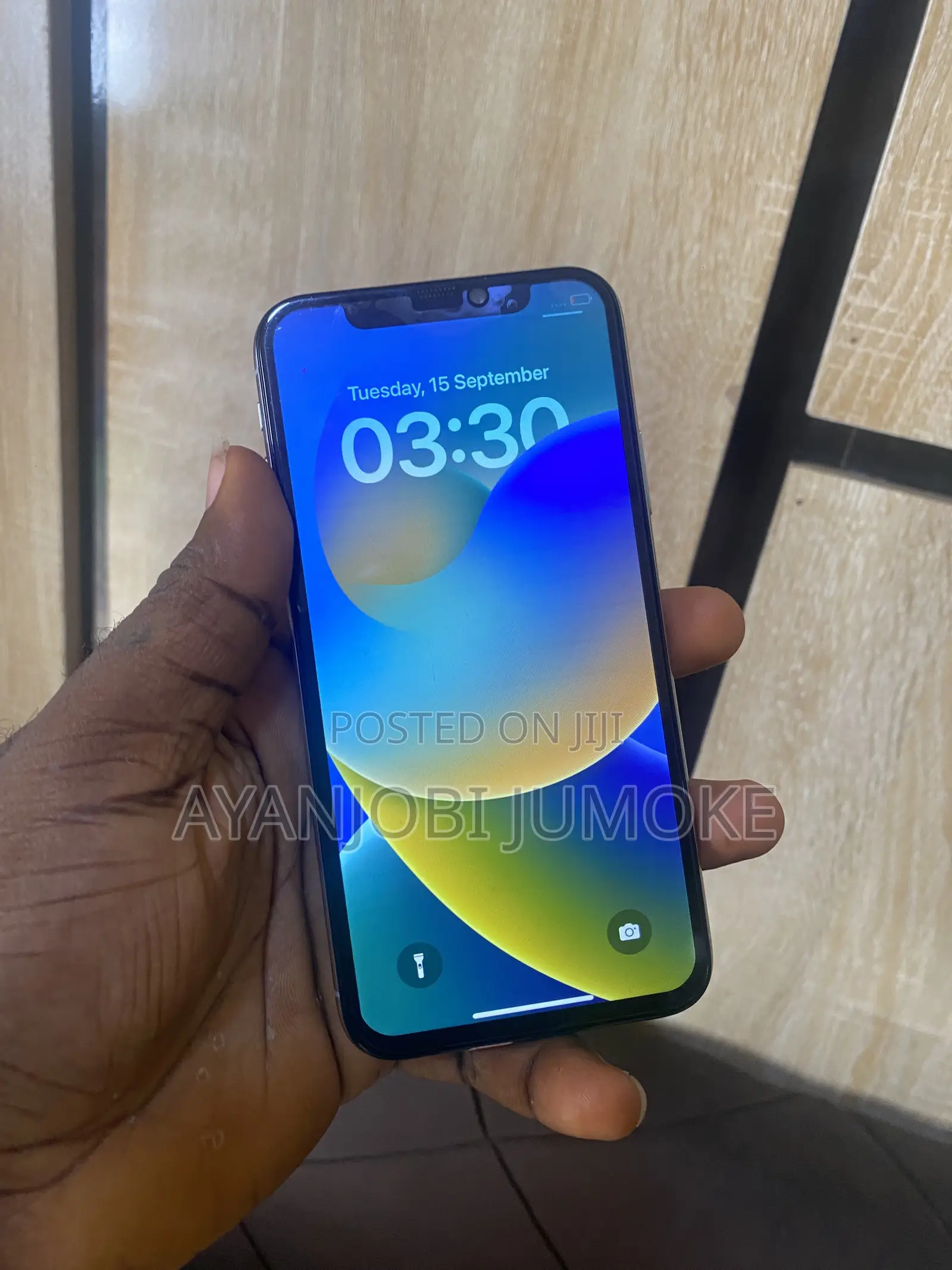 Apple iPhone X 64 GB White