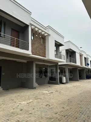 4bdrm Townhouse / Terrace in General Paint, Sangotedo for rent