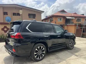 Lexus LX 570 AWD 2021 Black