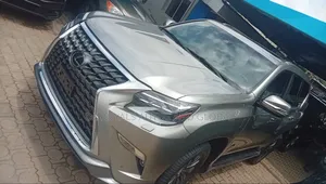 Lexus GX 460 AWD 2022 Gray