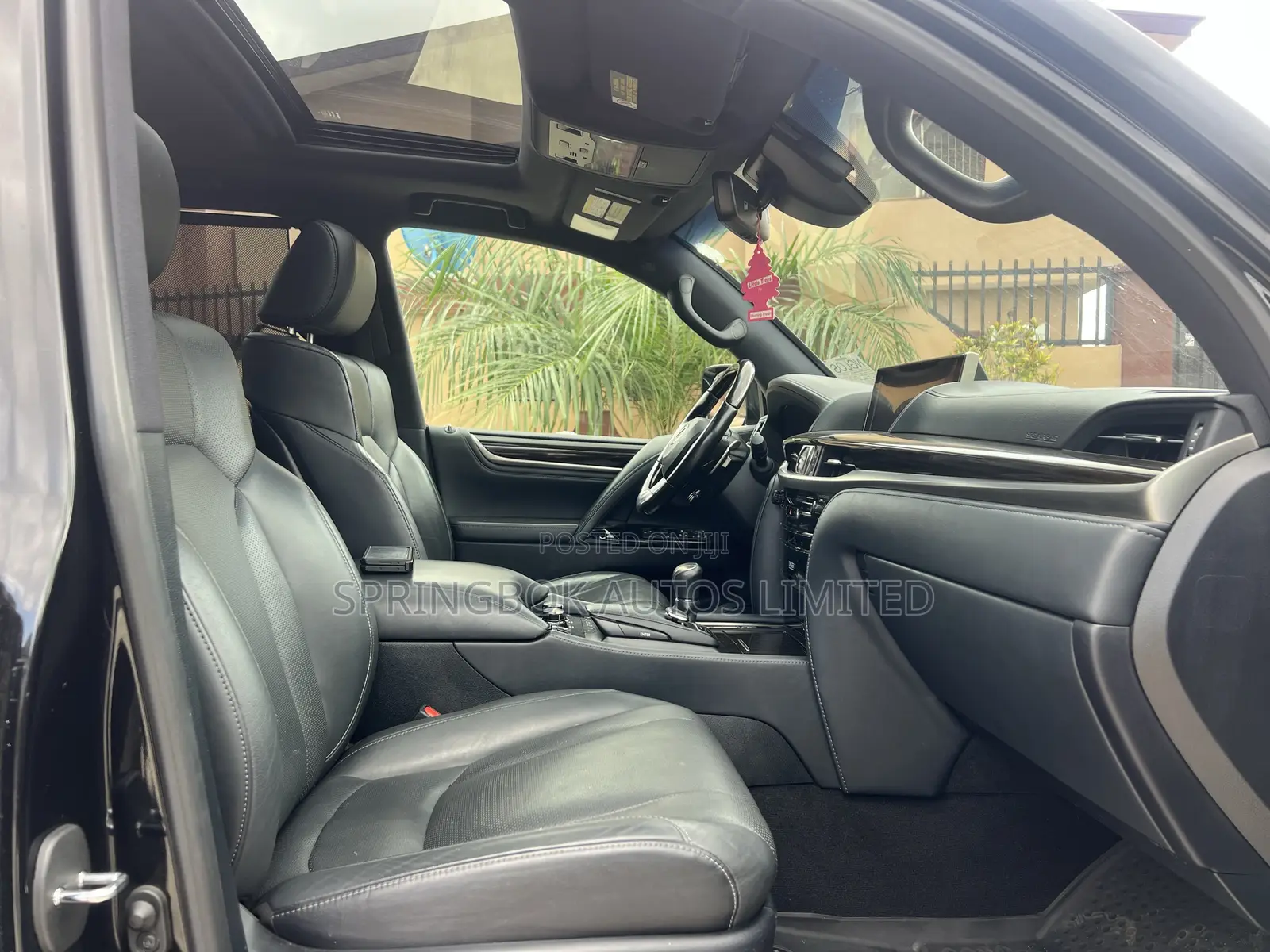 Lexus LX 570 AWD 2021 Black