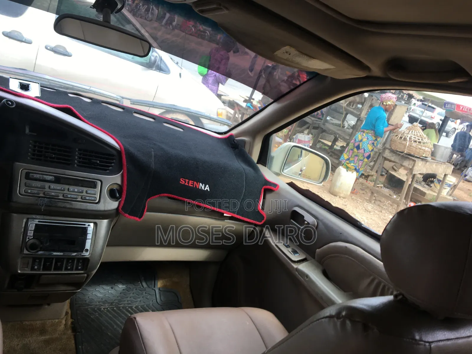 Toyota Sienna 2002 Silver
