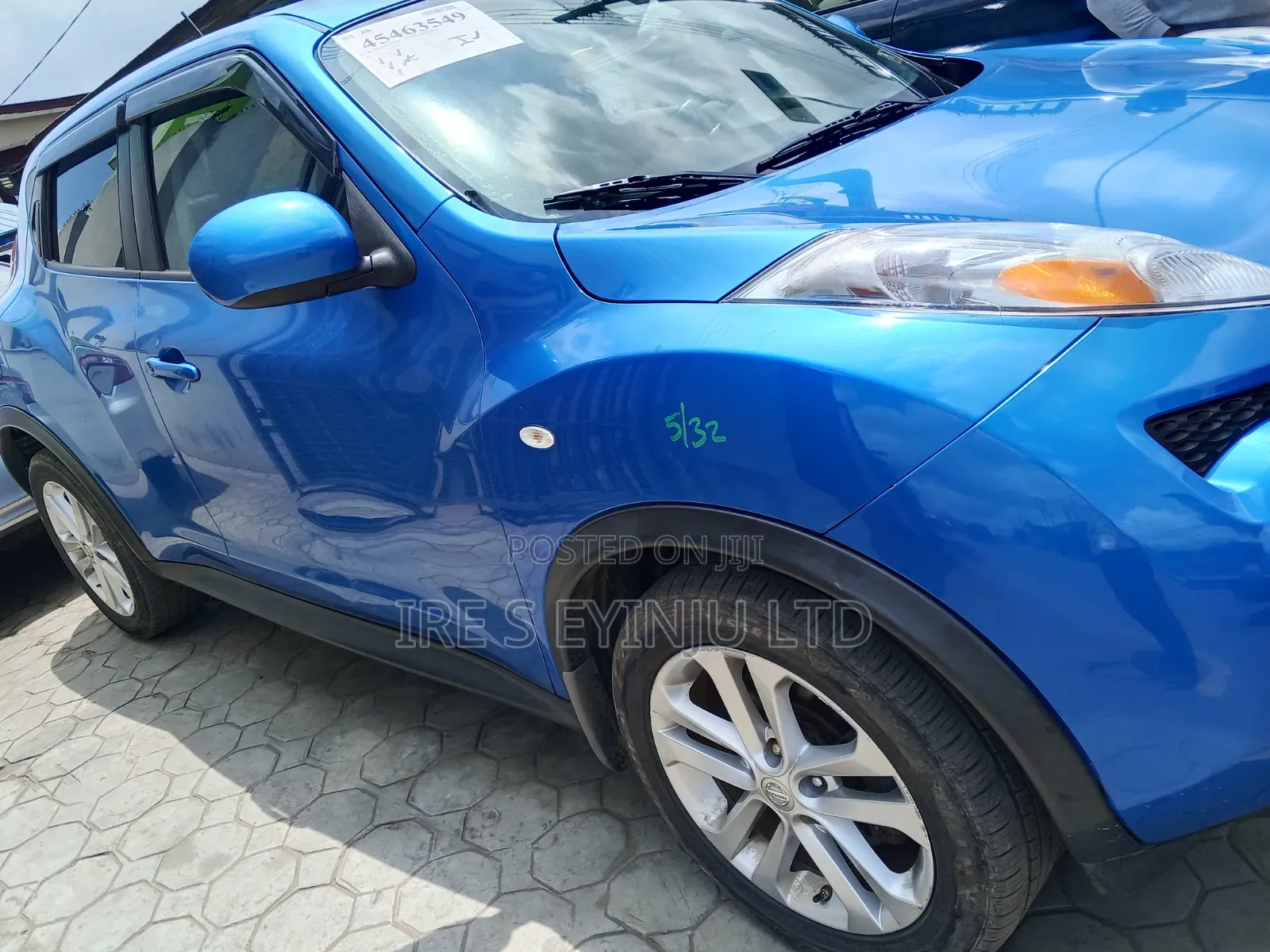 Nissan Juke 2012 Blue