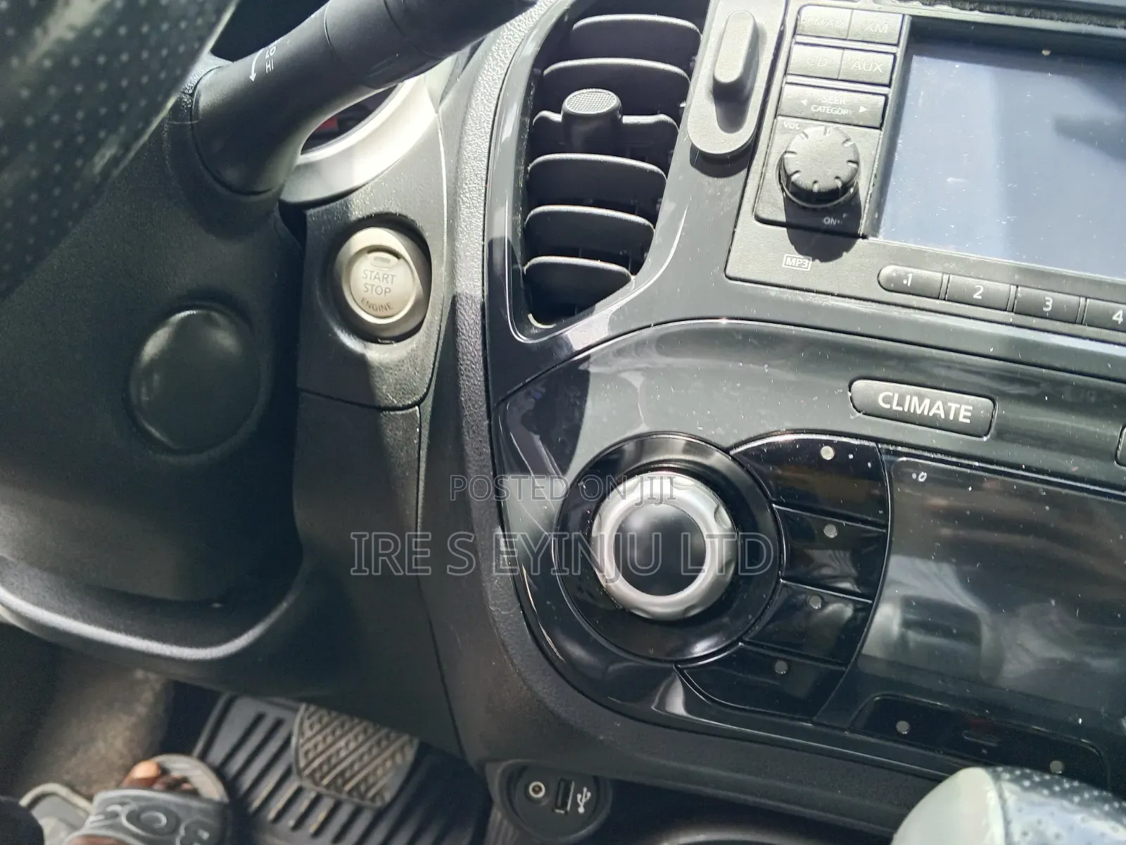 Nissan Juke 2012 Blue