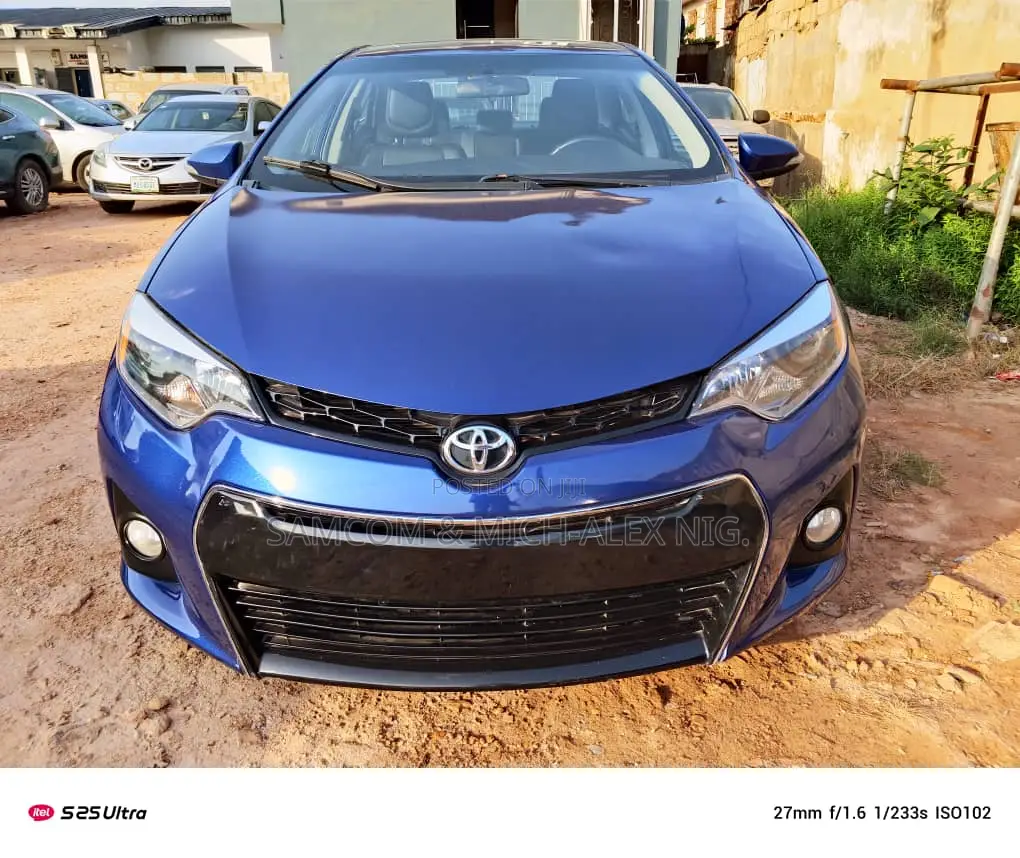 Toyota Corolla 2014 Blue
