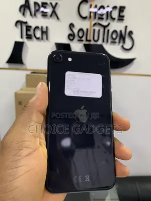 Apple iPhone SE (2020) 64 GB Black
