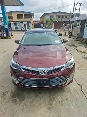 Toyota Avalon XLE Premium 4dr Sedan (3.5L 6cyl 6A) 2014