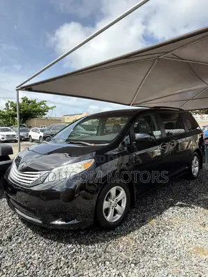 Toyota Sienna 7 Passenger 2012 Black