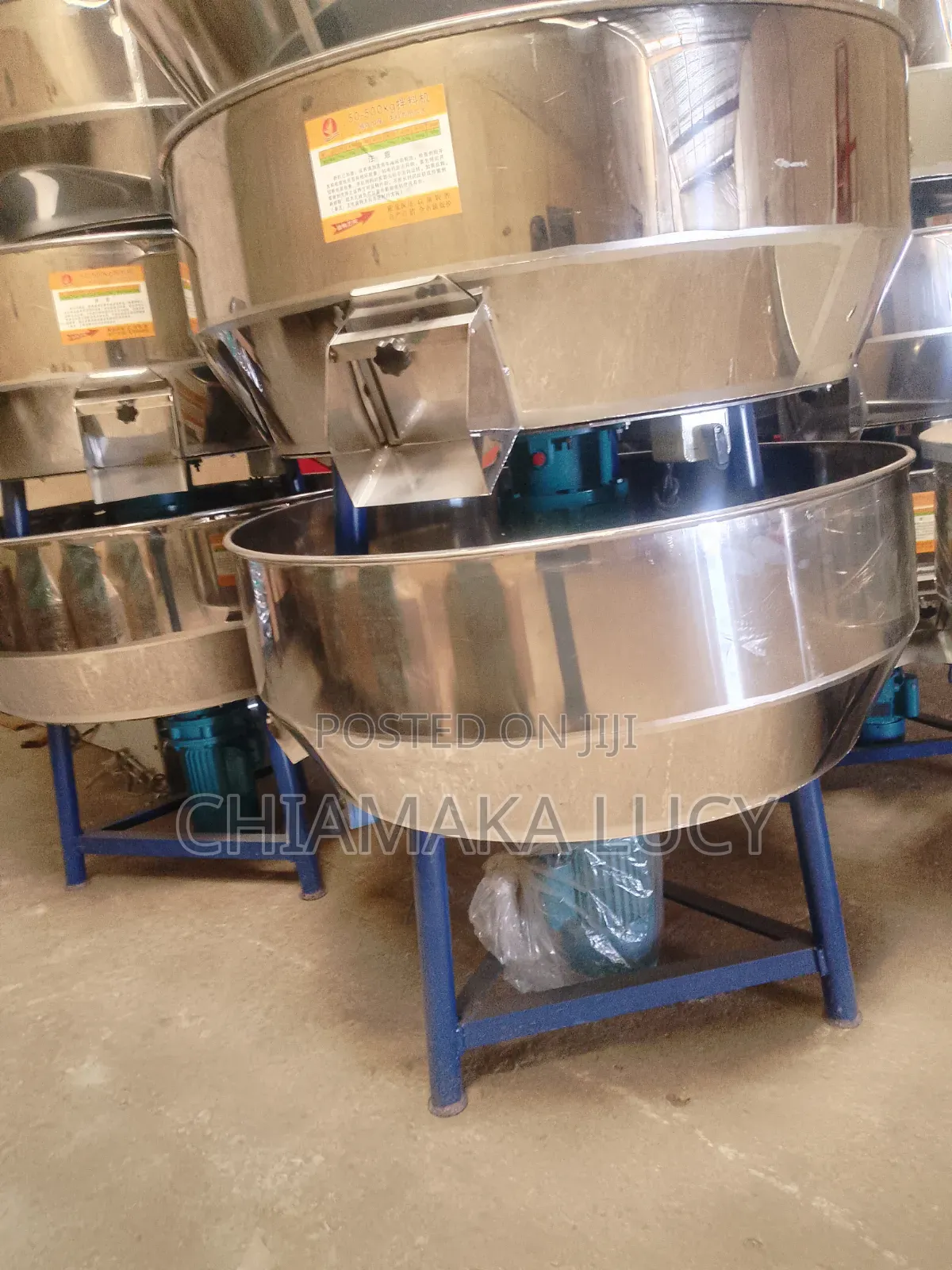 Stainless Raw Material Mixing Machine