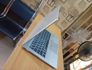 Laptop HP EliteBook 830 G6 8GB Intel Core i5 SSD 256GB
