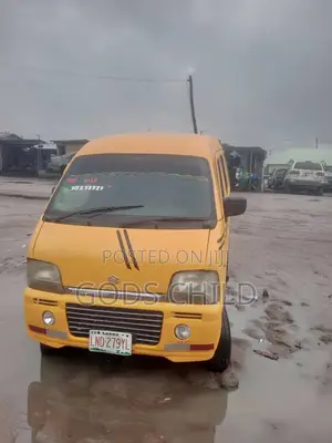 Suzuki Every 2010 Yellow