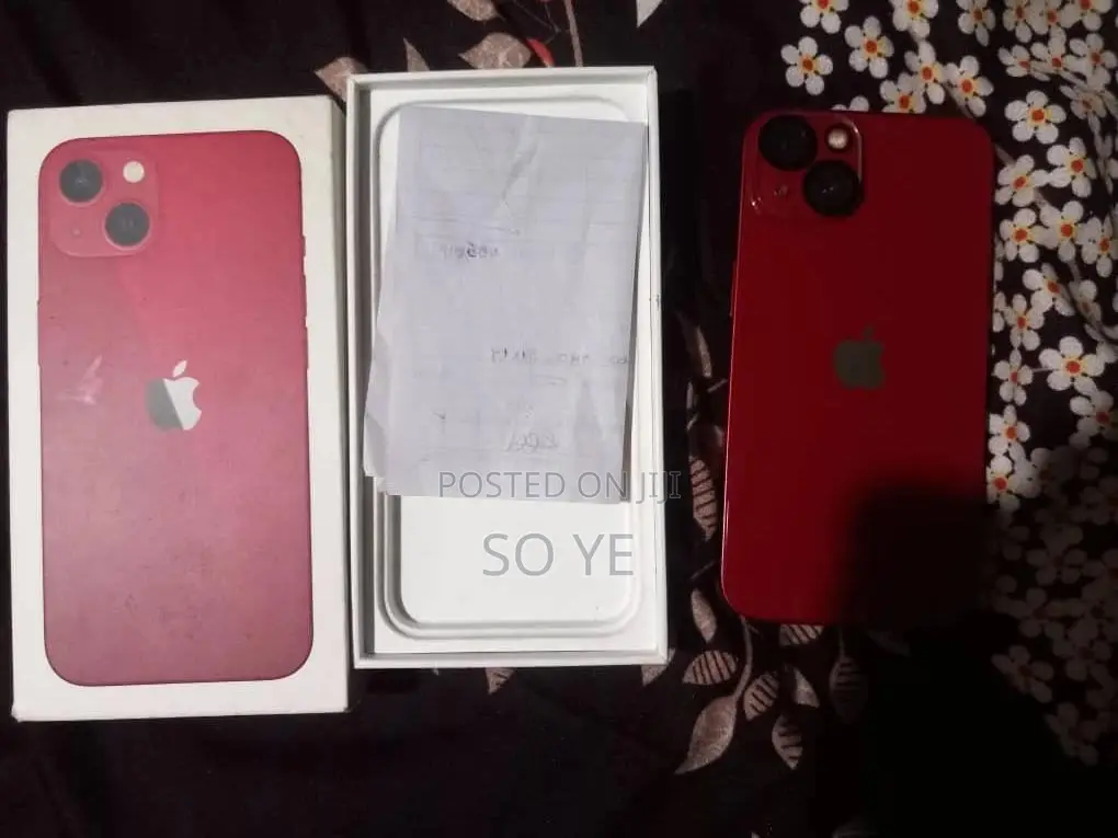 Apple iPhone 13 128 GB Red