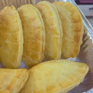 Iyunola’s Kitchen | Cakes, Pastries Snacks
