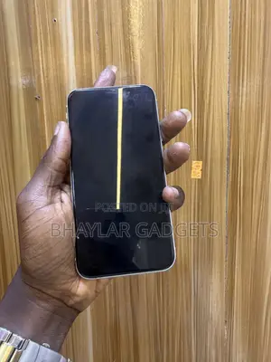 Apple iPhone XR 64 GB White